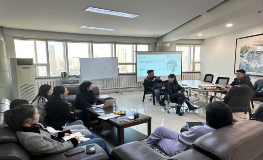 27.康健工业集团康健治理公司陪诊项目组举行首次内部培训及答疑交流会_副本.jpg