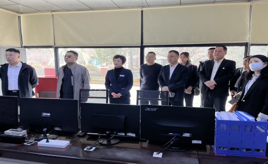9.白山市昌泰集团物业偕行至长影世纪村小区实地旅行学习效劳治理履历_副本.jpg