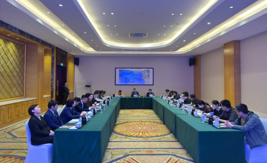 12.“《康健旅游产品说明书体例规范》行业标准体例与验证事情钻研会”在旅馆公司举行_副本.jpg 12.“《康健旅游产品说明书体例规范》行业标准体例与验证事情钻研会”在旅馆公司举行_副本.jpg